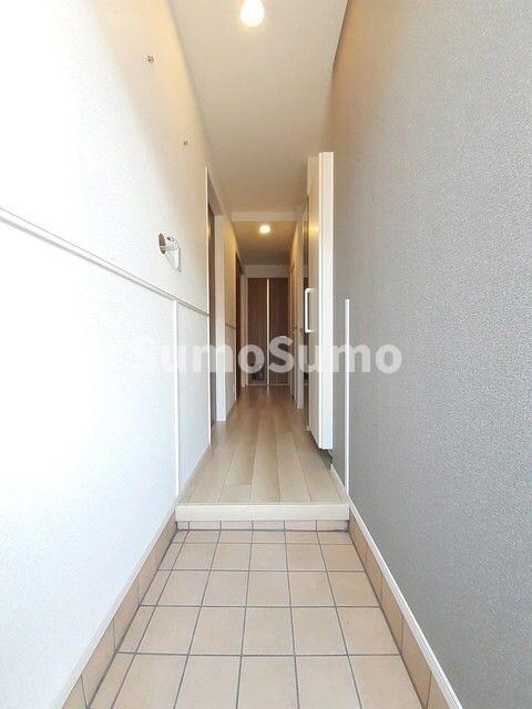 物件内観写真3　(シンプルで使いやすい玄関です)