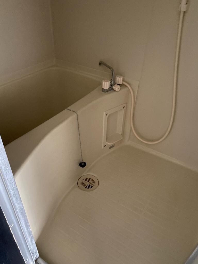 物件内観写真6　(日々の暮らしに欠かせないお風呂です)