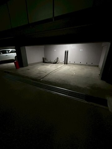 物件外観写真3　(駐車場完備です)