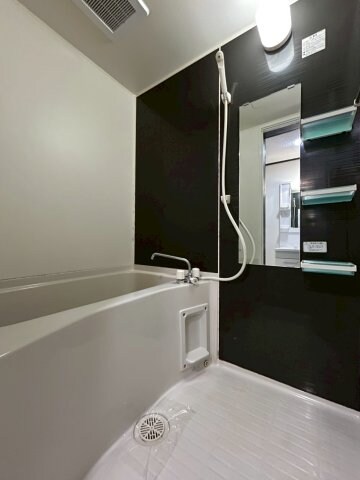 物件内観写真9　(お風呂です)