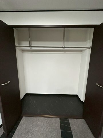 物件内観写真16　(収納のためのスペースです)