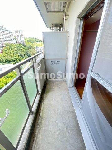 物件内観写真13　(お洗濯にも便利なバルコニー付き)