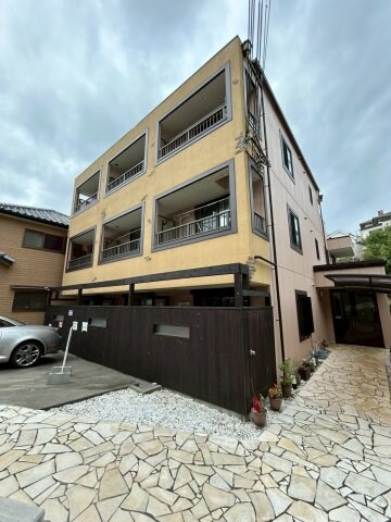 物件外観写真3　(物件の外観です)