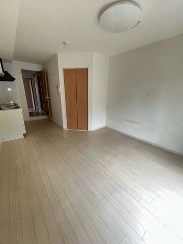 物件内観写真8　(ゆったり過ごせるリビングです)