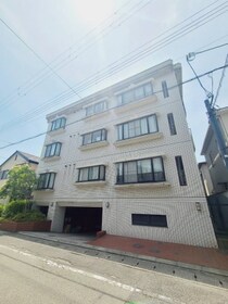 東海道本線・山陽本線<JR神戸線> 甲子園口駅 3階建 築35年の外観写真