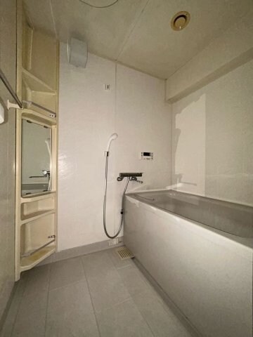 物件内観写真6　(ゆったり過ごせるお風呂です)