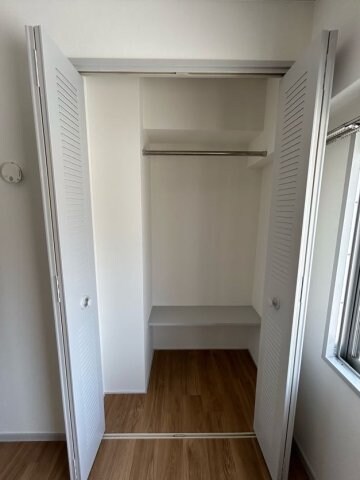 物件内観写真11　(便利な収納スペースです)