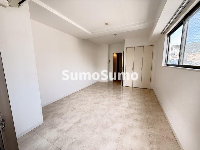 物件内観写真6　(い草の香りが落ち着く素敵な和室です)