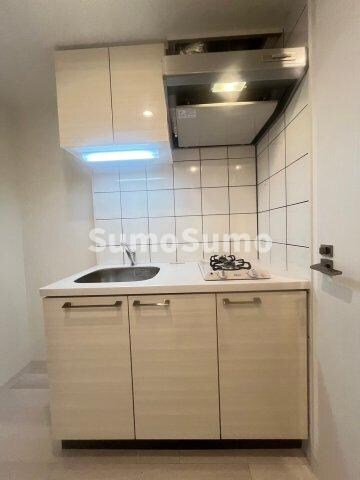 物件内観写真25　(コンパクトなキッチンで掃除もラクラク)