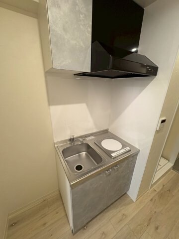 物件内観写真4　(キッチンでお料理をお楽しみください)