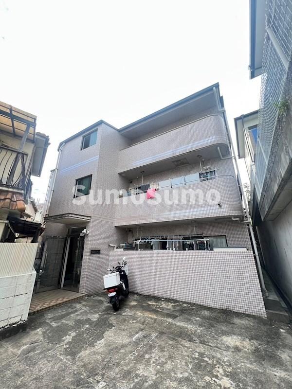 物件外観写真4　(外観もきれいです)