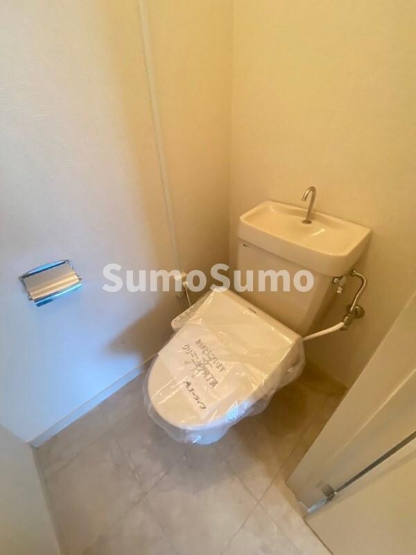 トイレ(コンパクトで使いやすいトイレです)