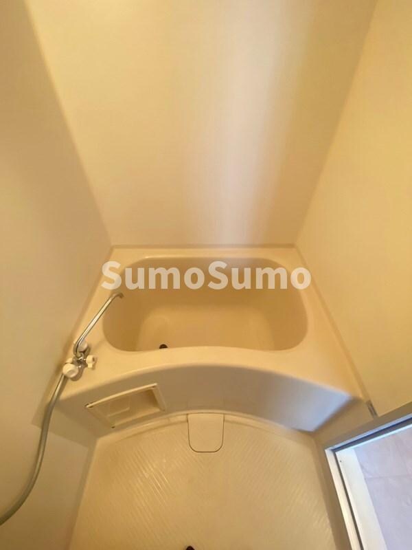 物件内観写真18　(日々の疲れを癒すお風呂付です)