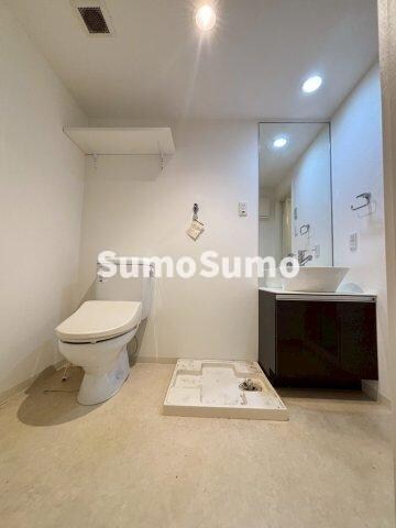 物件内観写真13　(忙しい朝には欠かせない洗面所です)