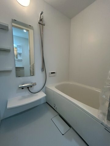 物件内観写真7　(ゆったり過ごせるお風呂です)