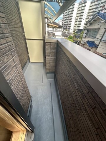 物件内観写真8　(落ち着いた時間を過ごせるバルコニーです)