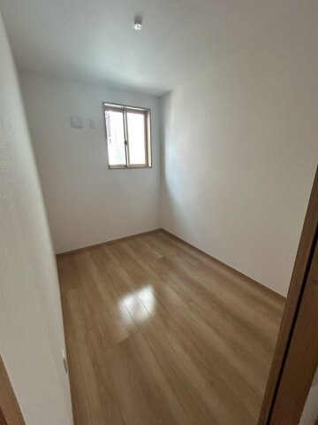 物件内観写真11　(コンパクトで使いやすい洋室です)