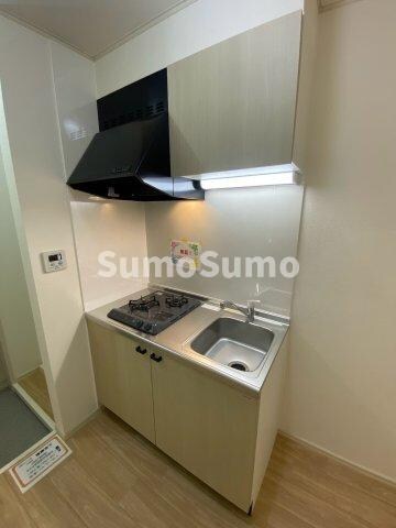 物件内観写真13　(コンパクトなキッチンで掃除もラクラク)