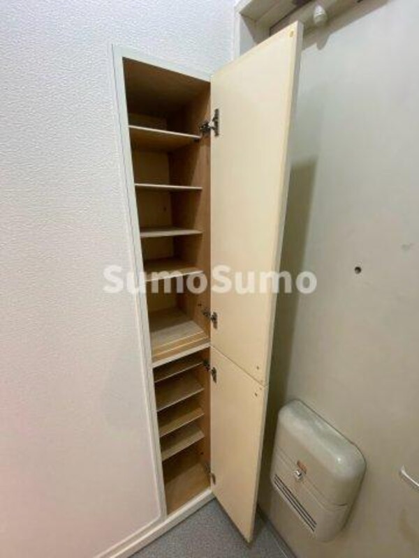 収納(たっぷりとした収納スペースです)