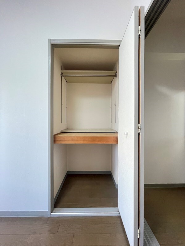 物件内観写真26　(大きなスペースがあり、収納には困りません)