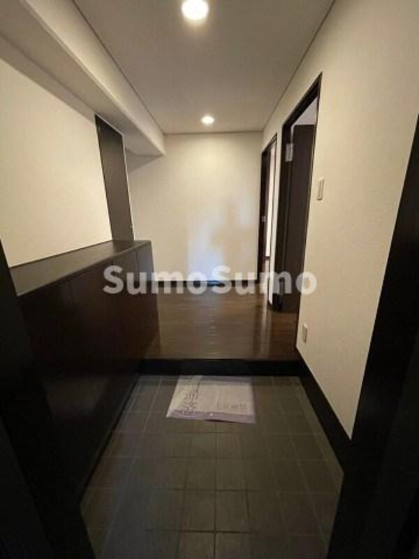 玄関(明るい玄関です)