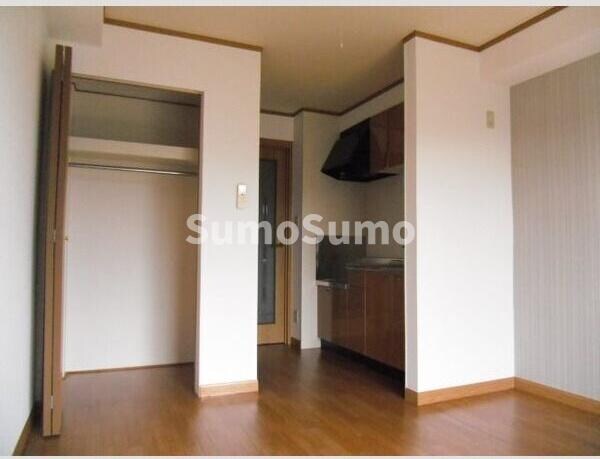 物件内観写真4　(おしゃれなリビングです)