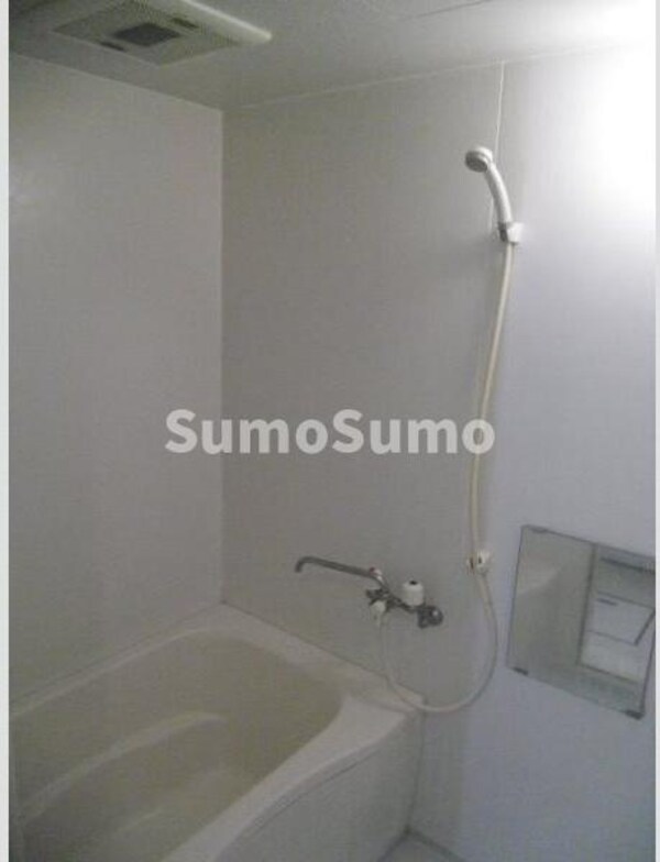 浴室(日々の疲れを癒すお風呂付です)