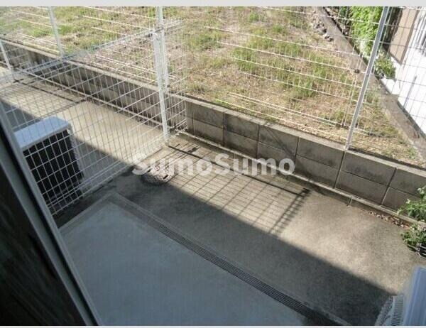 物件内観写真10　(お庭でゆったりと過ごせます)