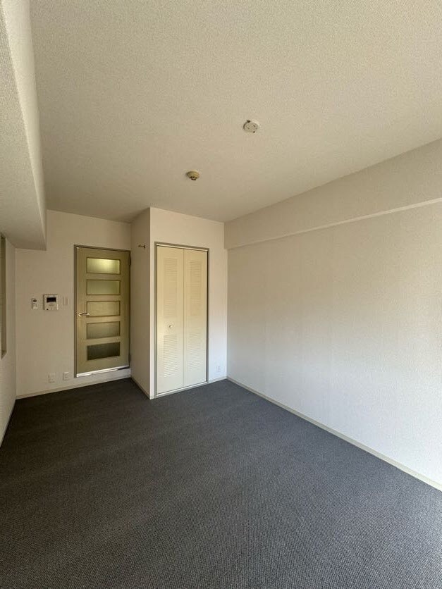 物件内観写真4　(使いやすい居間です)