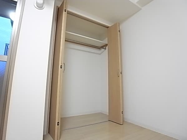 収納(たっぷりとした収納スペースです)