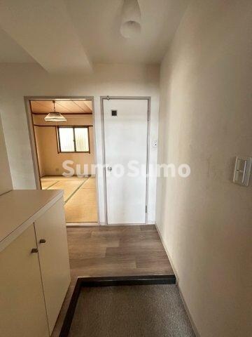 物件内観写真3　(毎日通る玄関はこちらです)