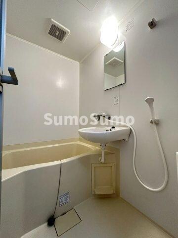 物件内観写真8　(きれいなお風呂です)