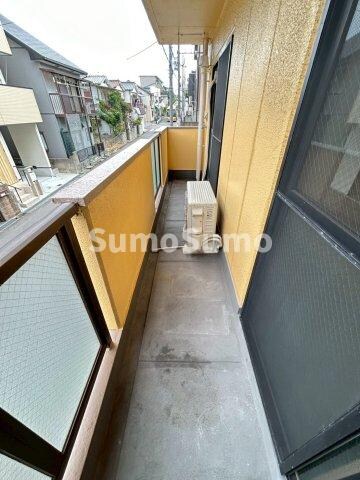 物件内観写真12　(広々としたバルコニーです)