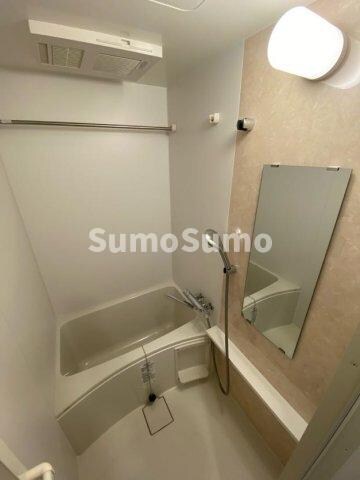 物件内観写真6　(日々の疲れを癒すお風呂付です)