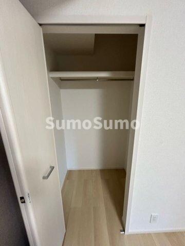物件内観写真20　(大きなスペースがあり、収納には困りません)