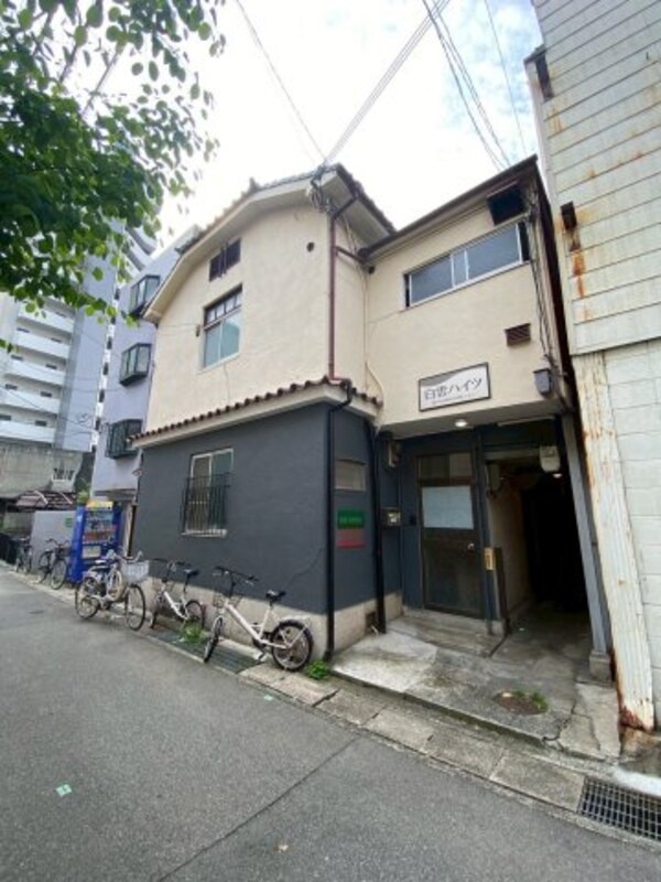駐車場(外観もきれいです)