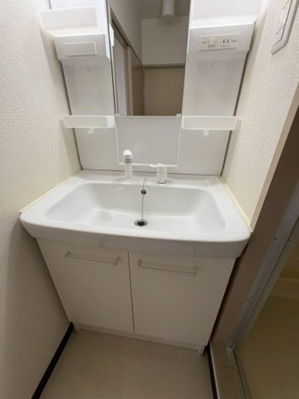 洗面・脱衣所(コンパクトで使いやすい洗面所)