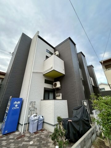 物件外観写真1　(物件の外観です)