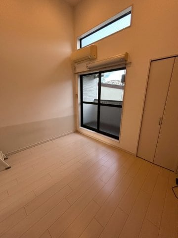 物件内観写真14　(リビングです)