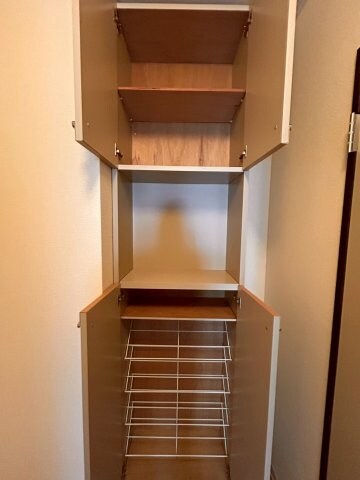 物件内観写真15　(きれいな内装です)