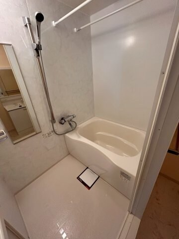 物件内観写真20　(コンパクトで使いやすいお風呂です)