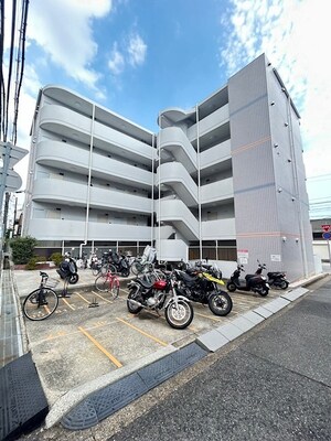 シャトラン弓木参番館外観写真