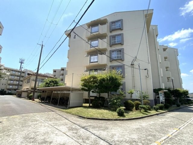 物件外観写真1　(おしゃれな外観です)