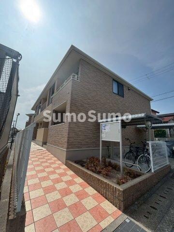 物件外観写真1　(建物外観を気になさる方へ、見た目の良い物件です)