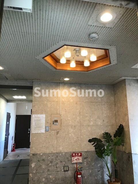 物件外観写真3　(ロビーです)