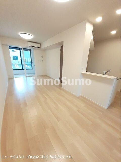 物件内観写真4　(使いやすい居間です)