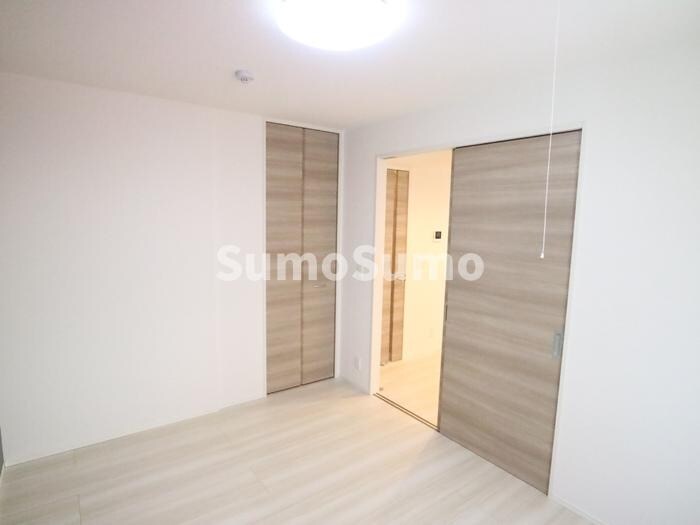 物件内観写真6　(落ち着いて過ごせるお部屋なので、寝室にいかがでしょうか)