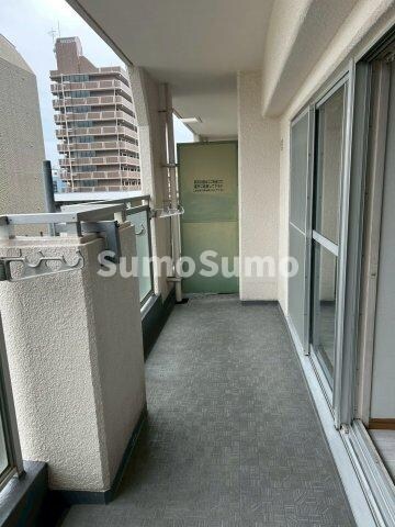 物件内観写真12　(バルコニーがあります)