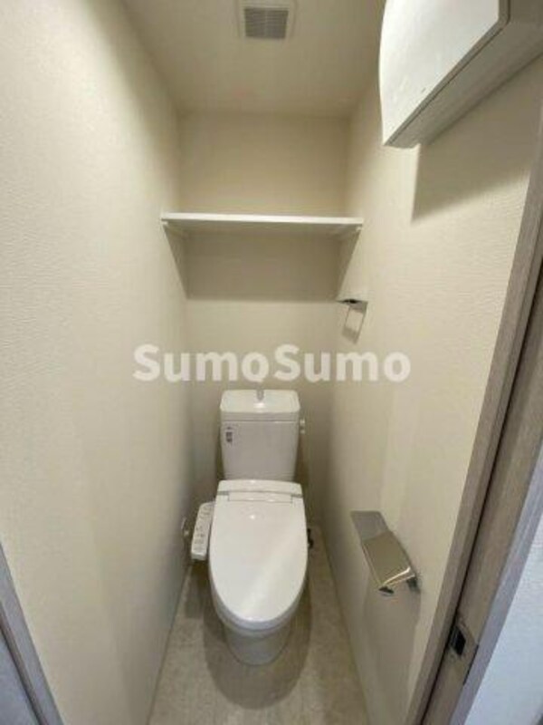 トイレ(シンプルで使いやすいトイレです)