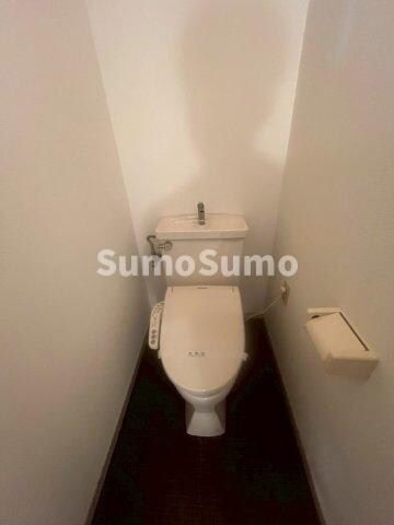 物件内観写真11　(シンプルで使いやすいトイレです)